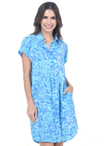 Our blue paisley flower ava dress defines casual elegance. 