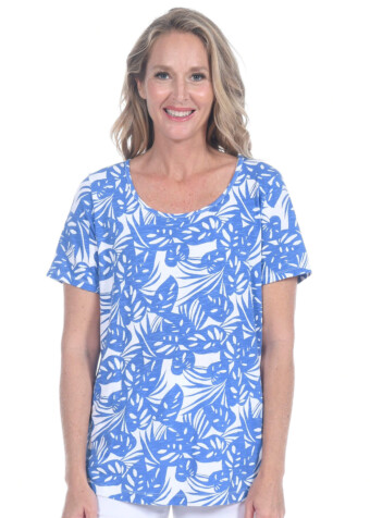 Our cotton island tee with blue and white split leaf print.